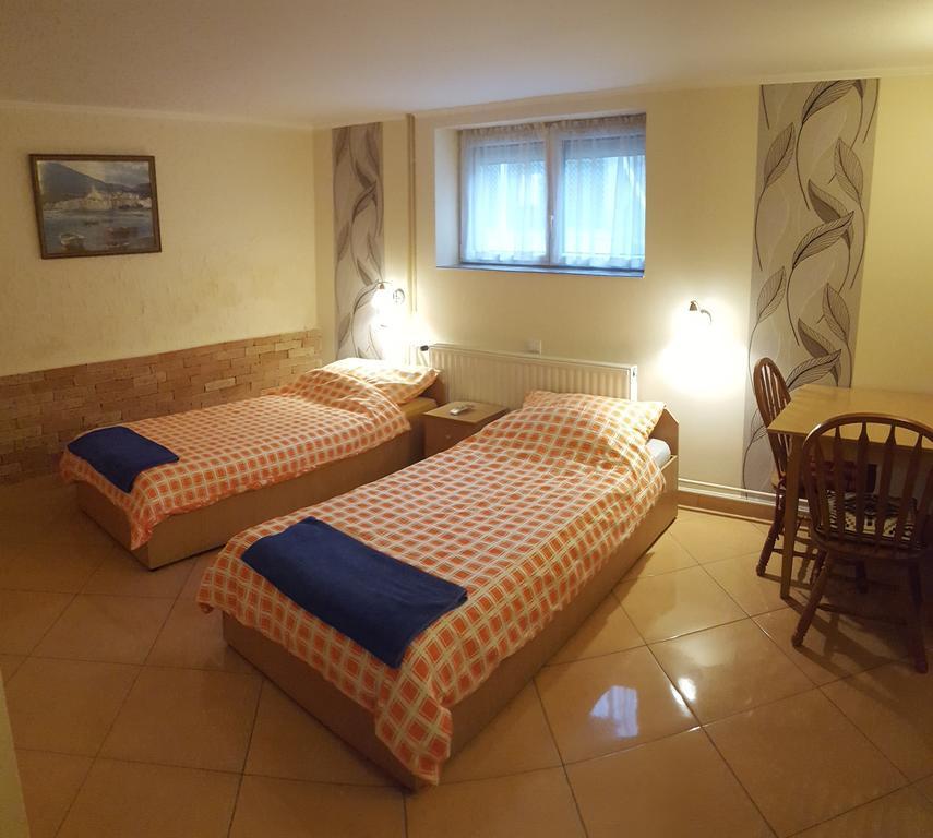 Harsfavirag Vendeghaz Bed & Breakfast Papa Luaran gambar